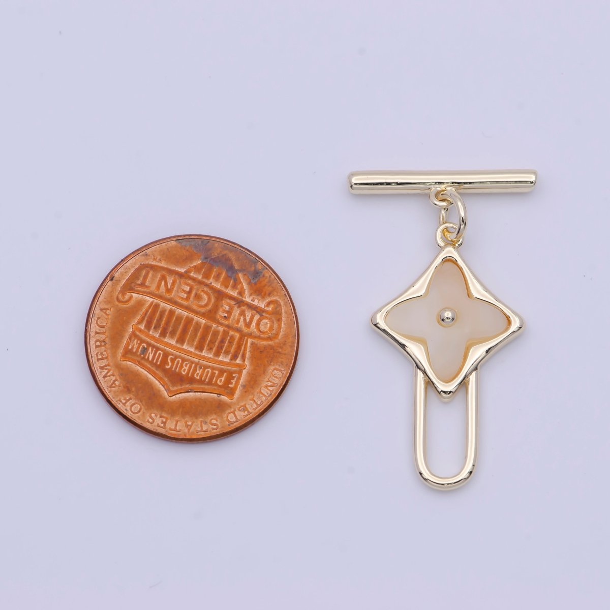 Shell Clover Toggle Clasps Gold Closure Findings Lucky Jewelry Supply  L-909