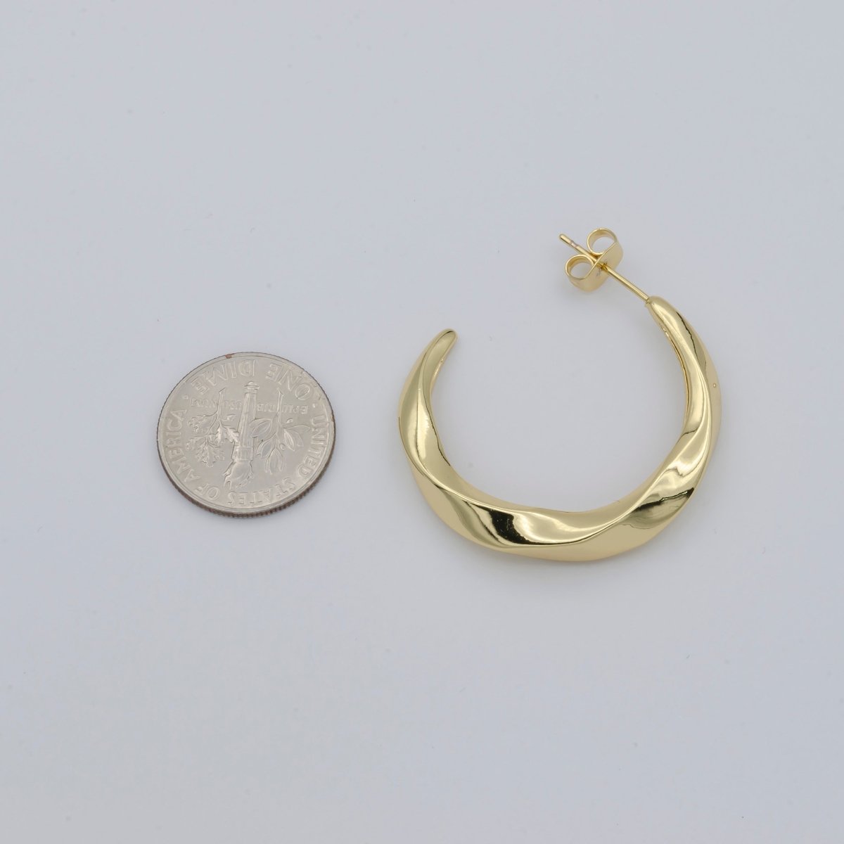 Simple Golden Crescent Model Huggies Earrings, Plain Gold Filled Nature Night Object Formal/Casual Daily Wear Earring Jewelry P-117