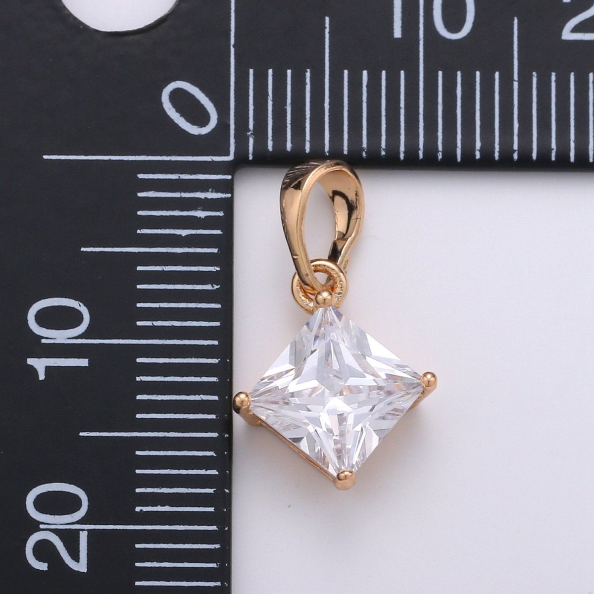 Solitaire Pendant Rose Gold Filled Princess Cut Pendant for necklace April Birthstone, Clear Cubic Rhombus Charm Geometric jewelry J-089