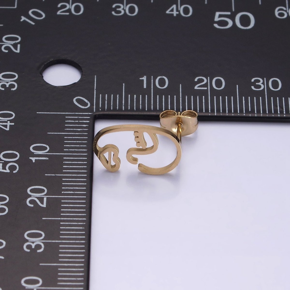 Stainless Steel 10mm Open Abstract Face Portrait Stud Earrings Set | AE737