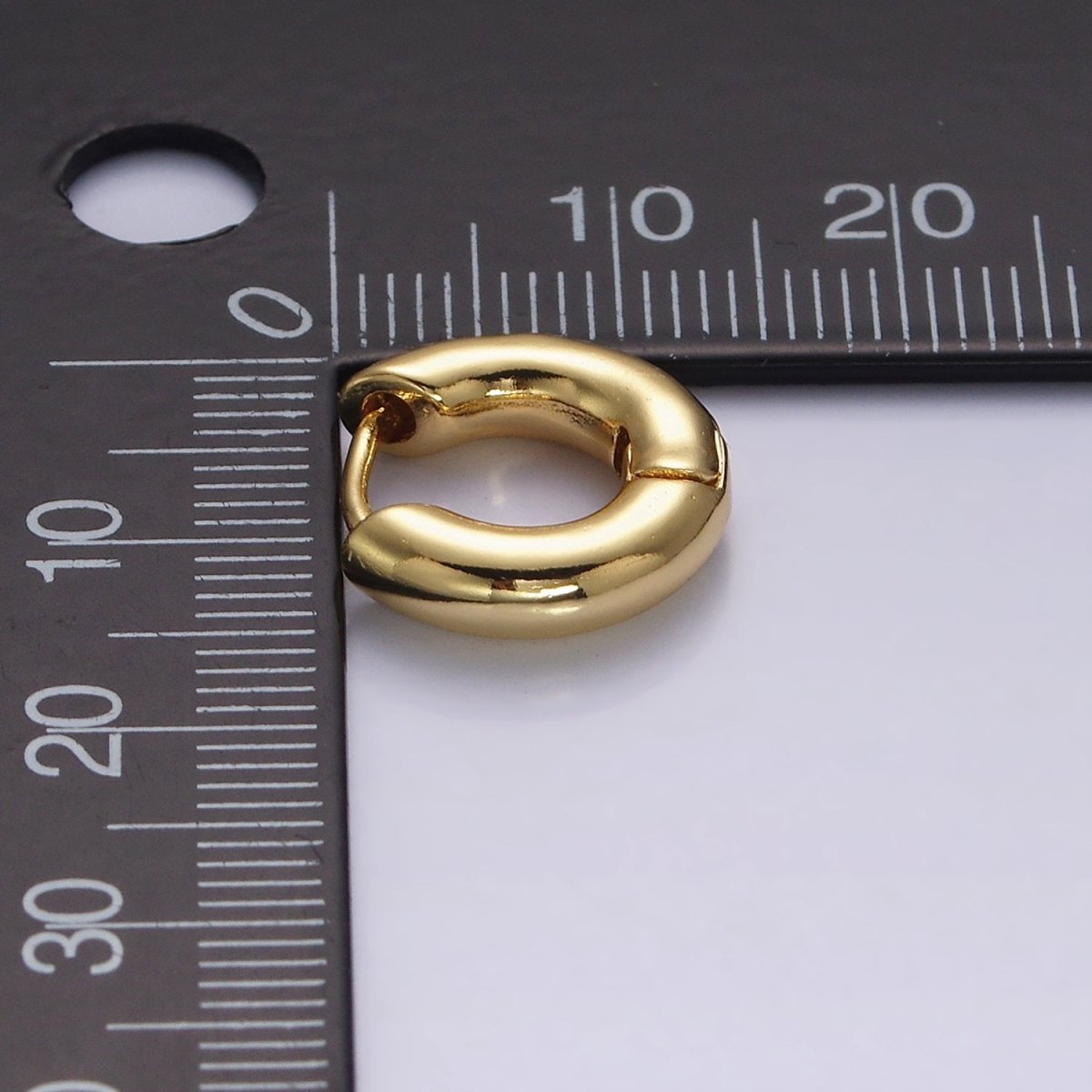 Stainless Steel 14mm Gold Chubby Minimalist Huggie Earrings | AD1405