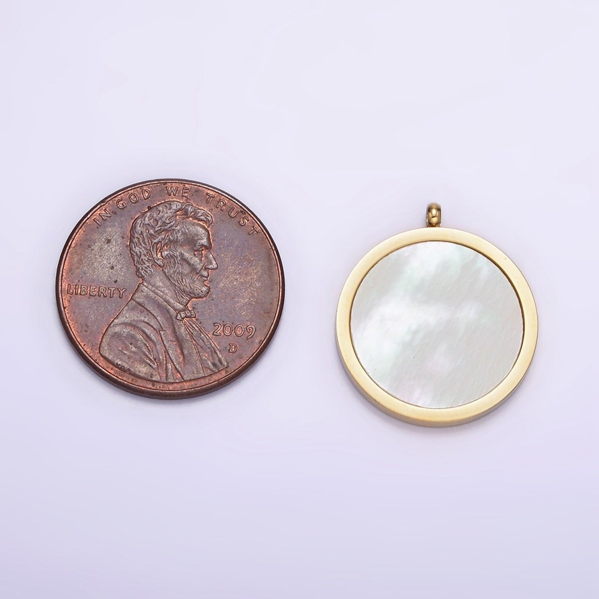 Stainless Steel 16.6mm Shell Pearl Bezel Minimalist Charm | P1245