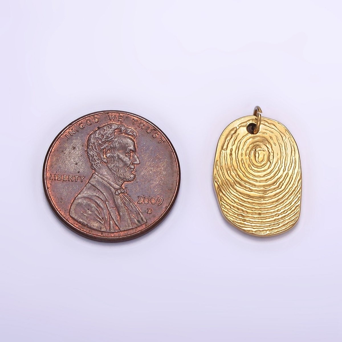 Stainless Steel 17.5mm Circular Line-Textured Hammered Oval Charm | P1235