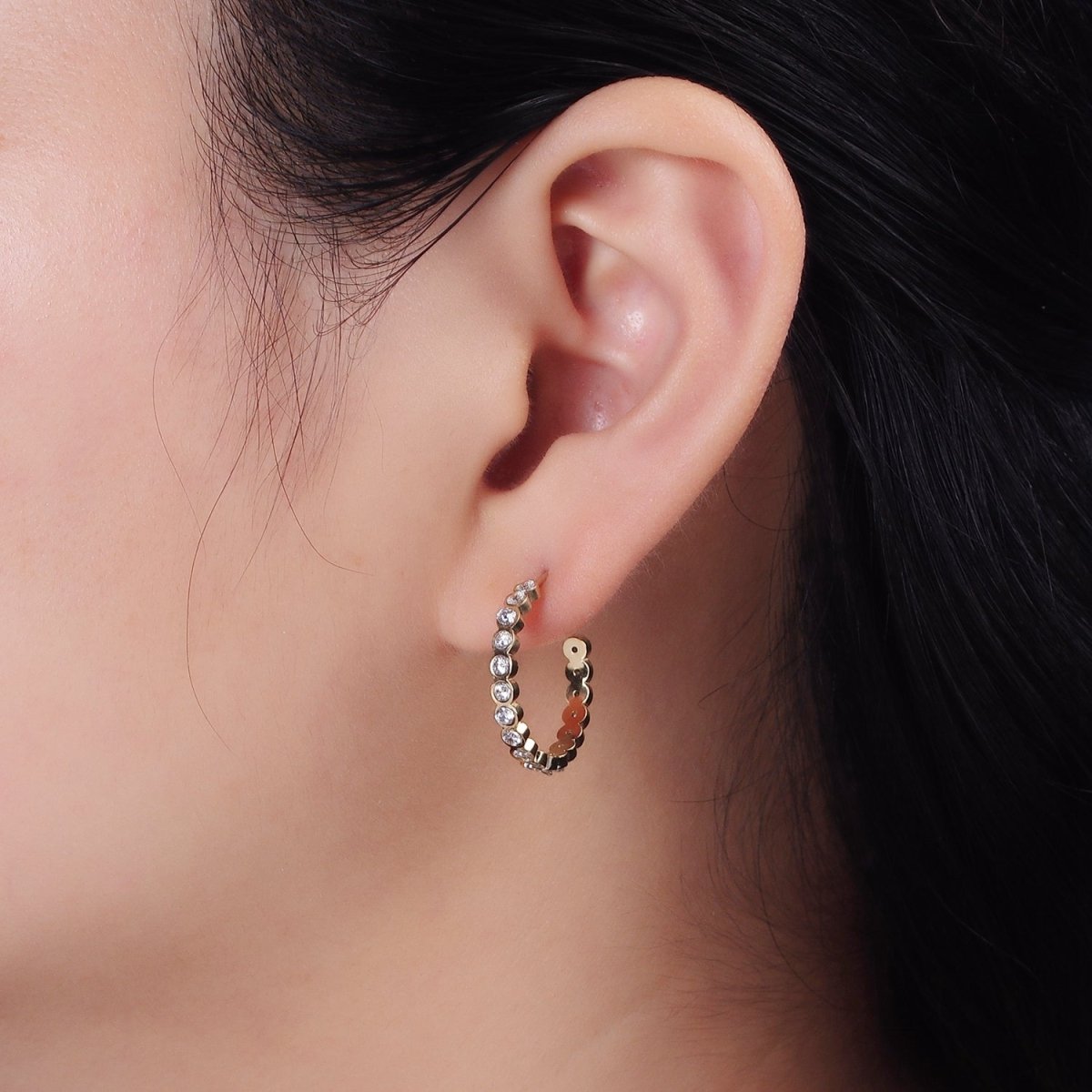 Stainless Steel 20mm Clear Round CZ Lined C-Shaped Hoop Earrings | AE711