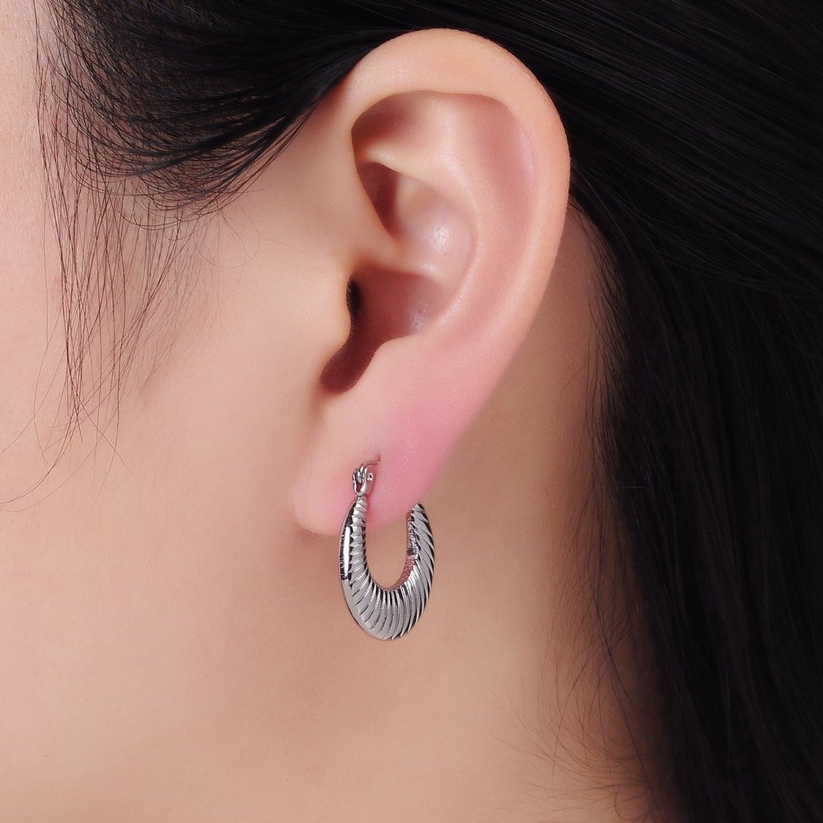 Stainless Steel 20mm Line-Textured Latch Hoop Earrings in Gold & Silver | AB1380 AB1381