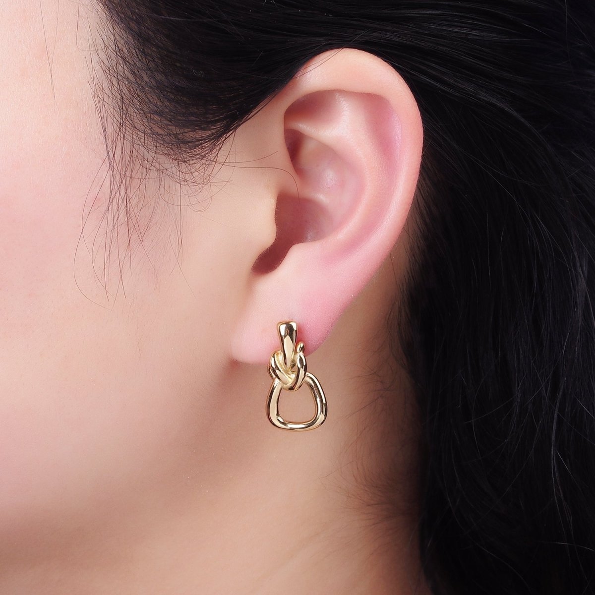 Stainless Steel 25mm Twisted Band Minimalist Stud Earrings | AB1152