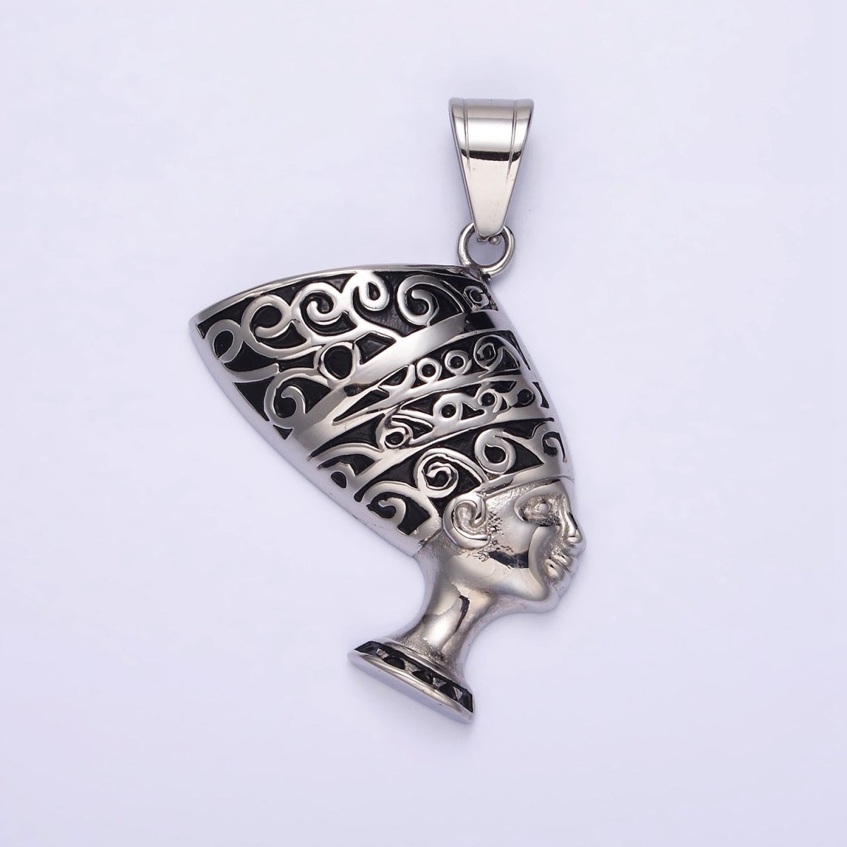 Stainless Steel 47mm Queen Nefertiti Egyptian Goddess Black-Silver Pendant | P-773