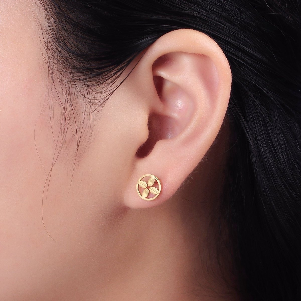 Stainless Steel 9mm Open Flower Quatrefoil Minimalist Round Stud Earrings | AE739