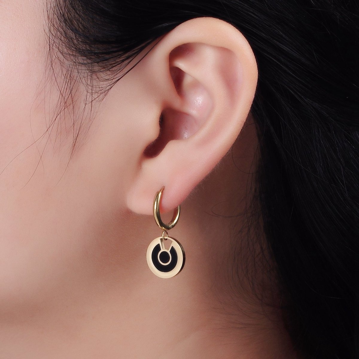 Stainless Steel Black Lined Round Drop Huggie Earrings | AE714