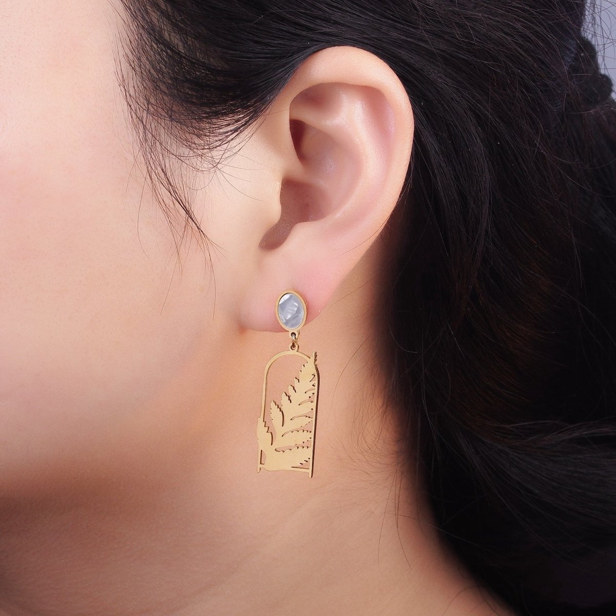 Stainless Steel Open Nature Leaf Shell Pearl Oval Stud Drop Earring Set | AE462