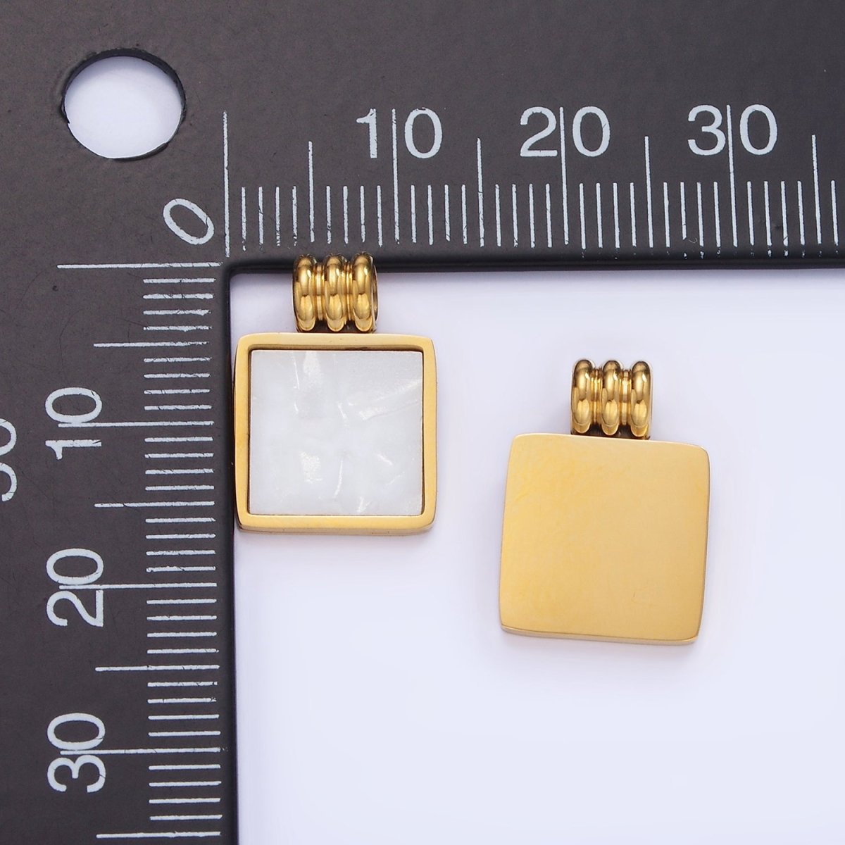 Stainless Steel Shell Pearl Square Bezel Triple Band Charm | P968