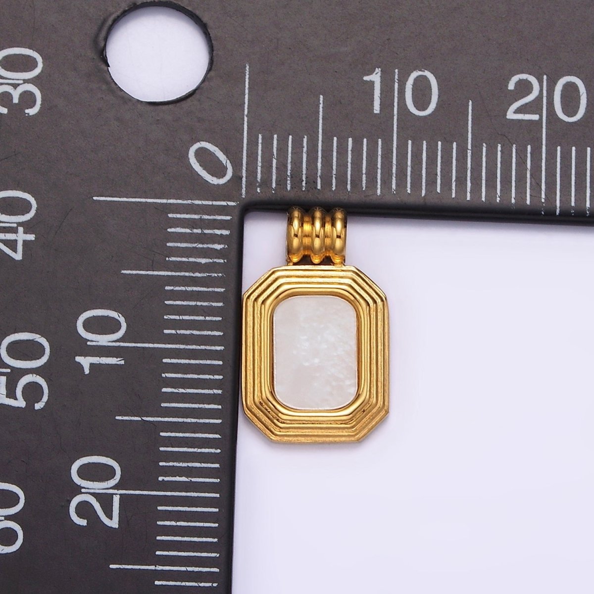Stainless Steel Shell Pearl Triple Lined Hexagonal Edged Pendant | P1249