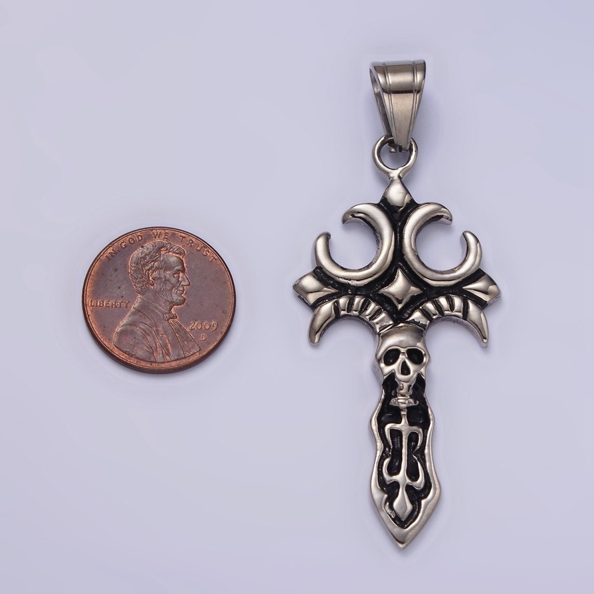 Stainless Steel Skull Skelton Fleury Cross Knife Sword Pendant | P-818