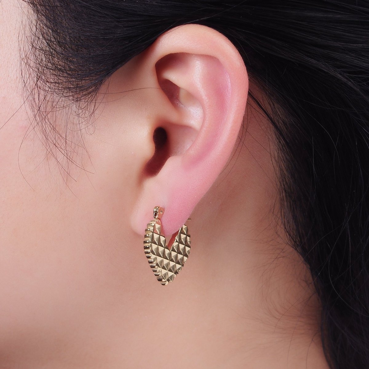 Stainless Steel Textured Edged Heart Latch Hoop Earrings | AB1149
