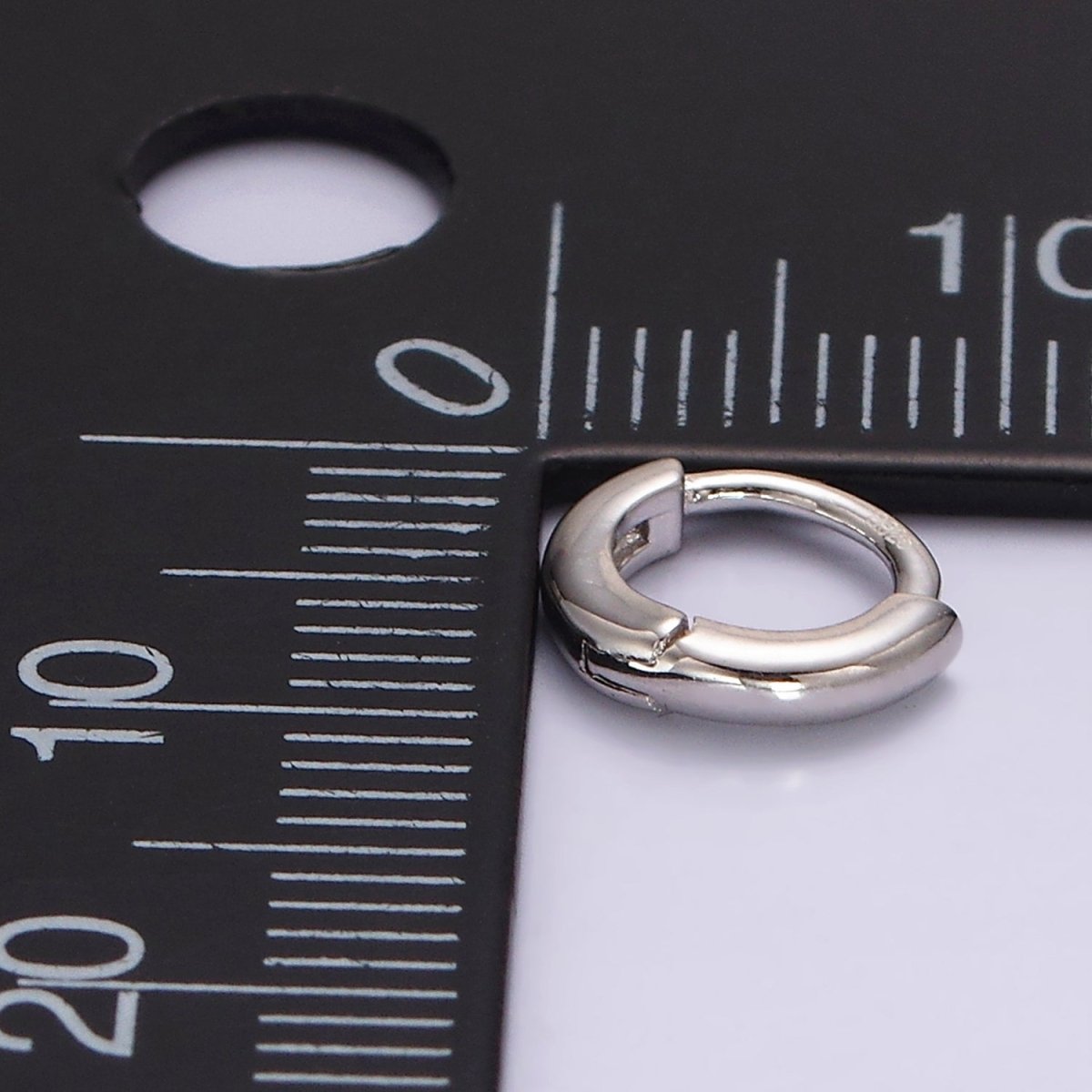 Sterling Silver S925 10mm Minimalist Cartilage Huggie Earrings | SL-491