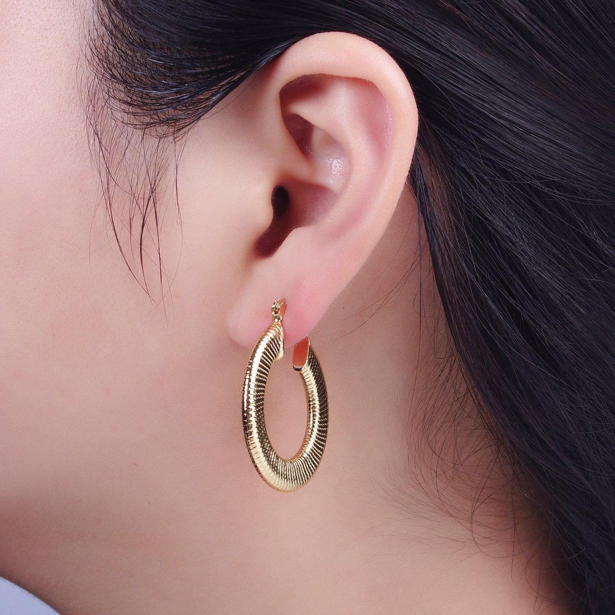 Unique Gold Hoops Line Pattern Earring for Fashion Statement Jewelry T-023