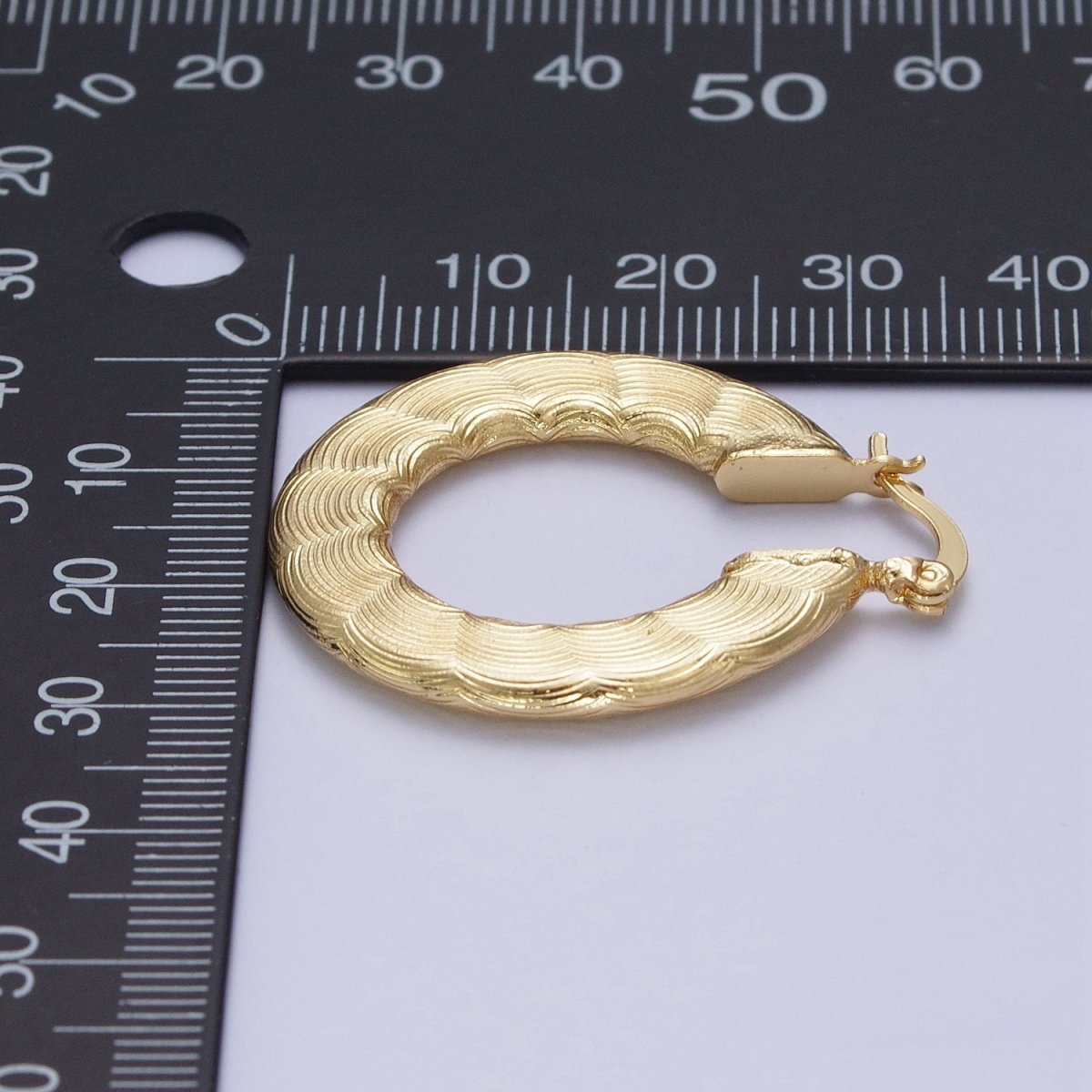 Unique Gold Hoops Pattern Earring for Fashion Statement Jewelry T-024