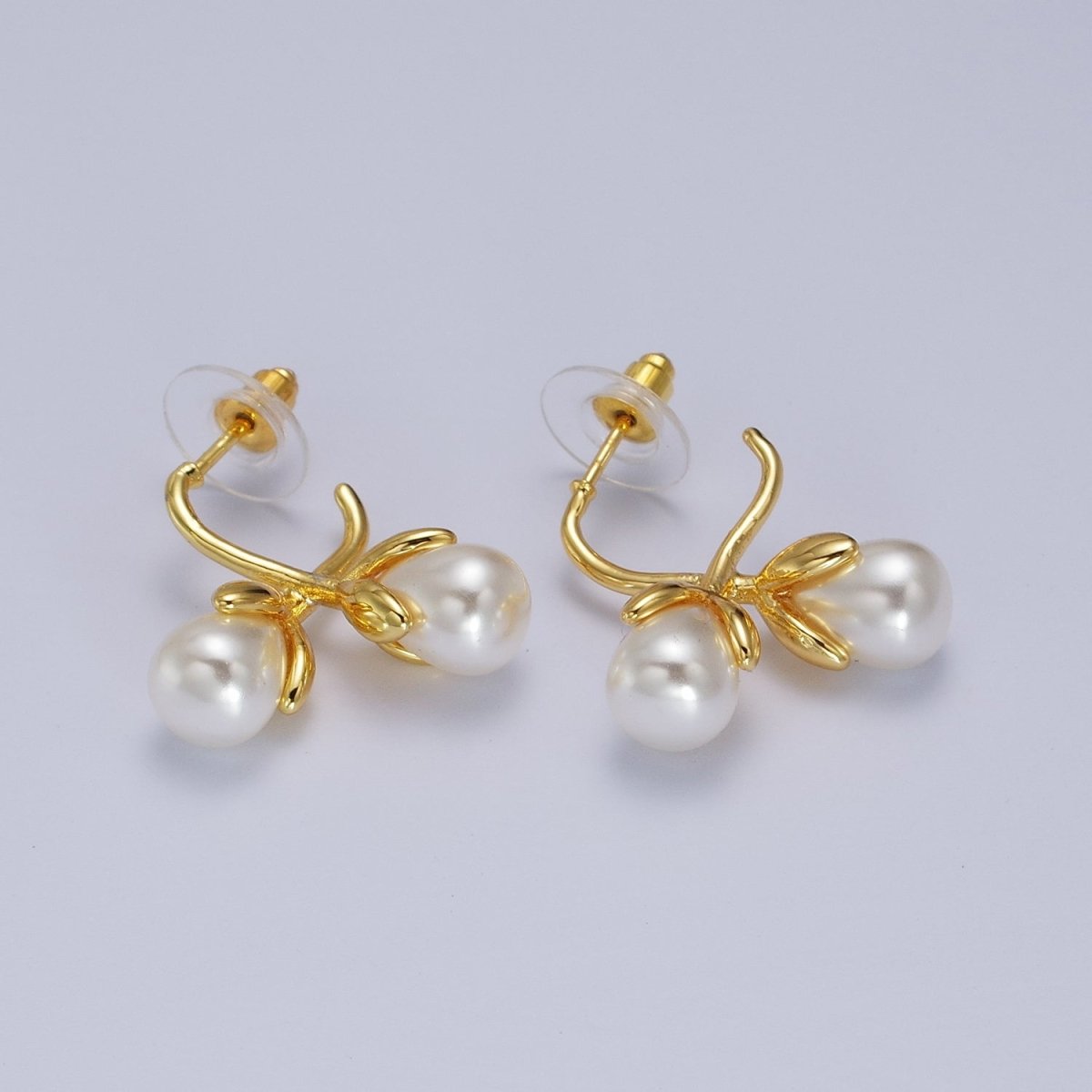 White Pearl Hanging Flowers Gold Stud Earrings | AB005