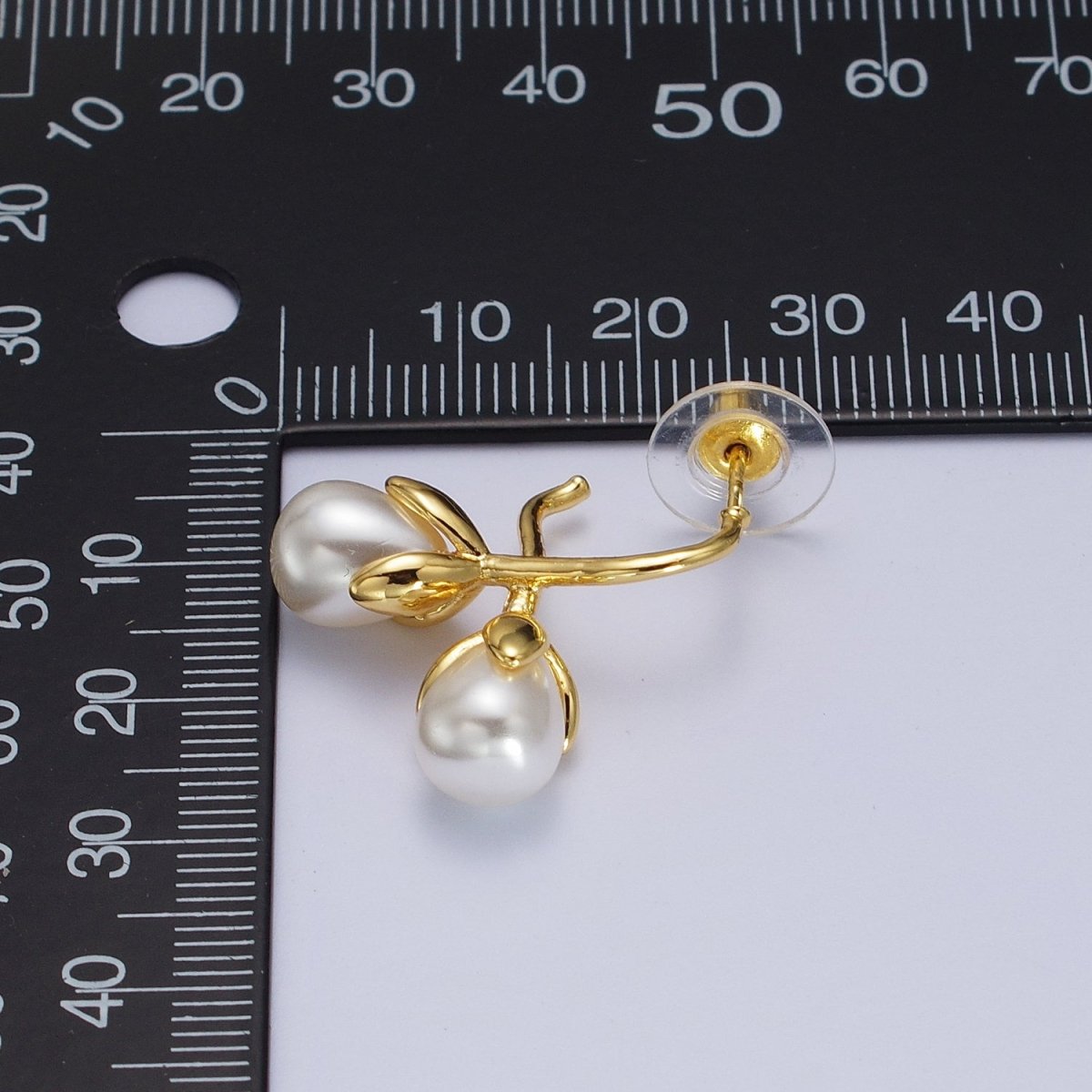White Pearl Hanging Flowers Gold Stud Earrings | AB005