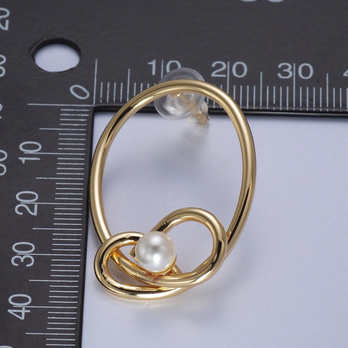White Pearl Rounded Oval Geometric Bar Gold Stud Statement Earrings | AD-275