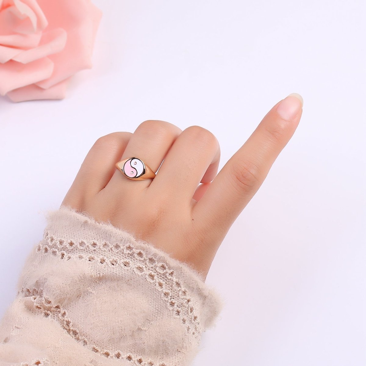 White Pink Yin Yang  Gold Filled Adjustable Ring O-330
