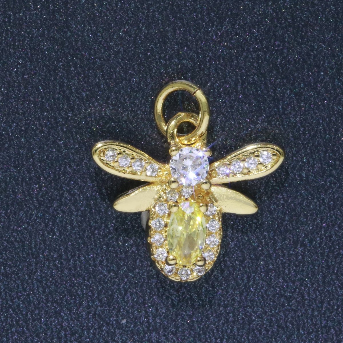 Yellow Gold Filled Cz Mini bee Charm Tiny Charm Micro Pave Animal Queen Bee E-912