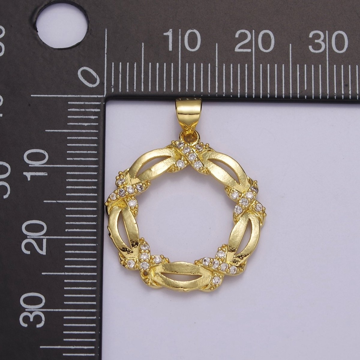 Yellow Gold Wreath Pendant Round Charm For Dangle Pendant Necklace J-333