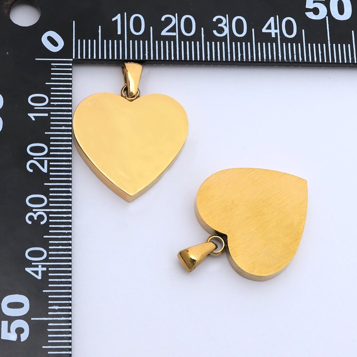 Stainless Steel 23mm Minimalist Heart Pendant | P1490