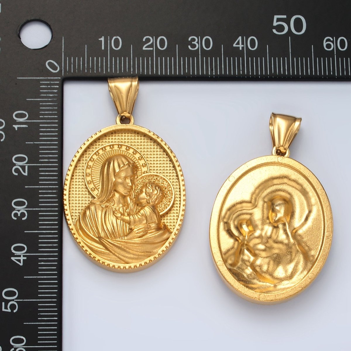Stainless Steel 40mm Religious Portrait Mary Baby Jesus Oval Pendant | P1474