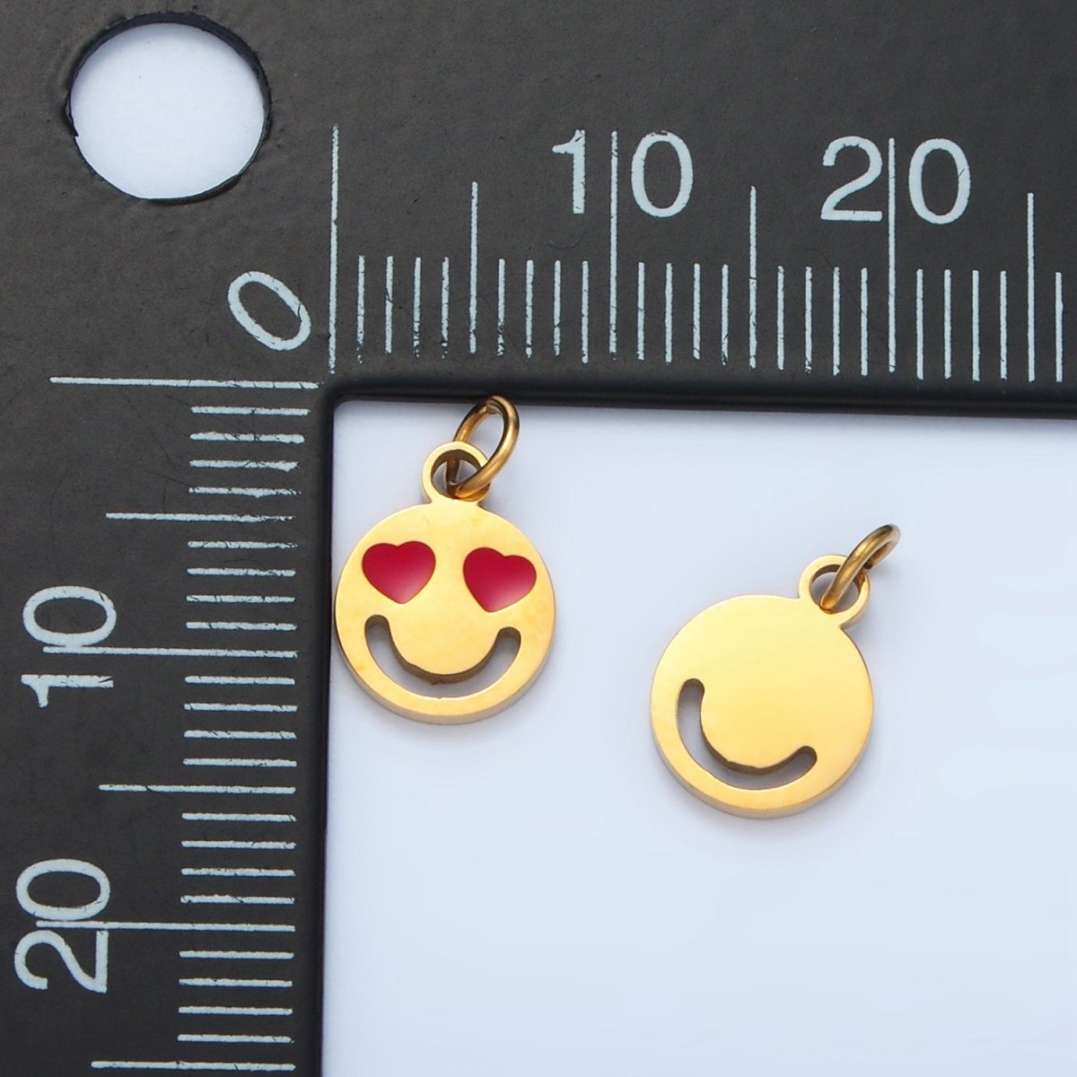 Stainless Steel Heart Eyes Smiley Face Mini Charm | P678