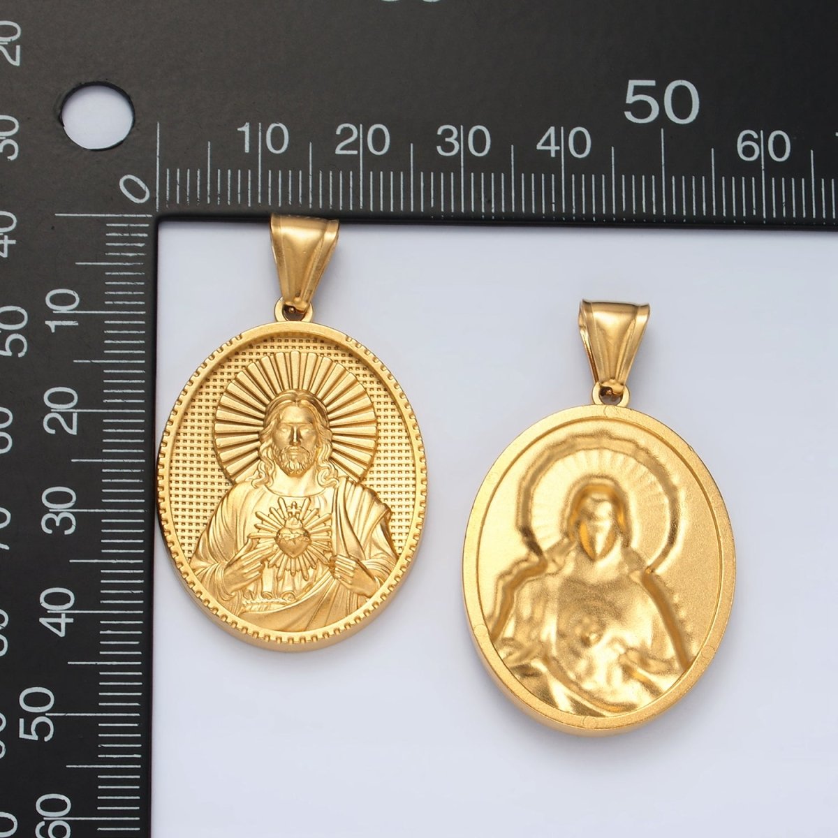 Stainless Steel Jesus Sacred Heart Textured Oval Pendant | P1468