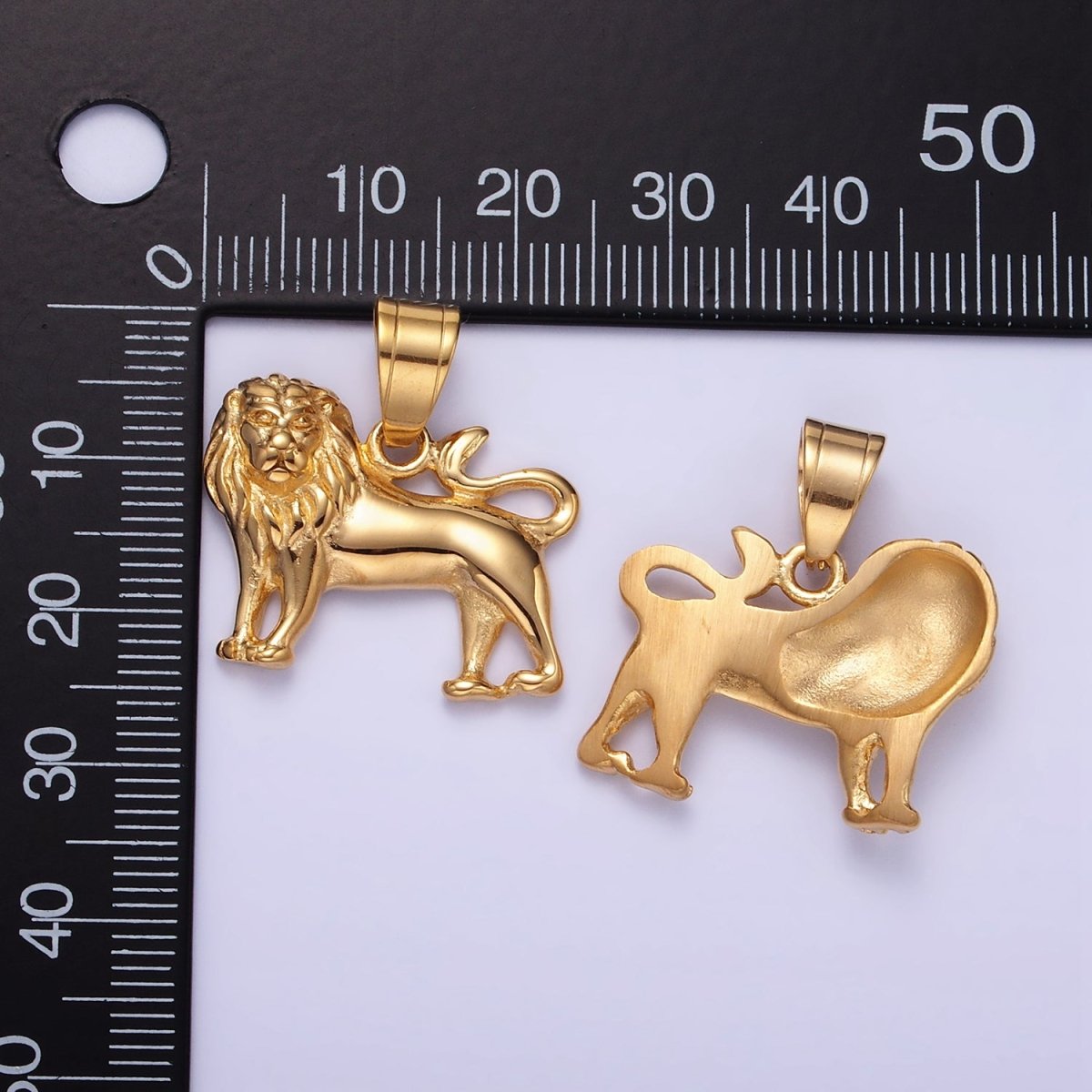 Stainless Steel Lion Safari Animal Pendant | P1458