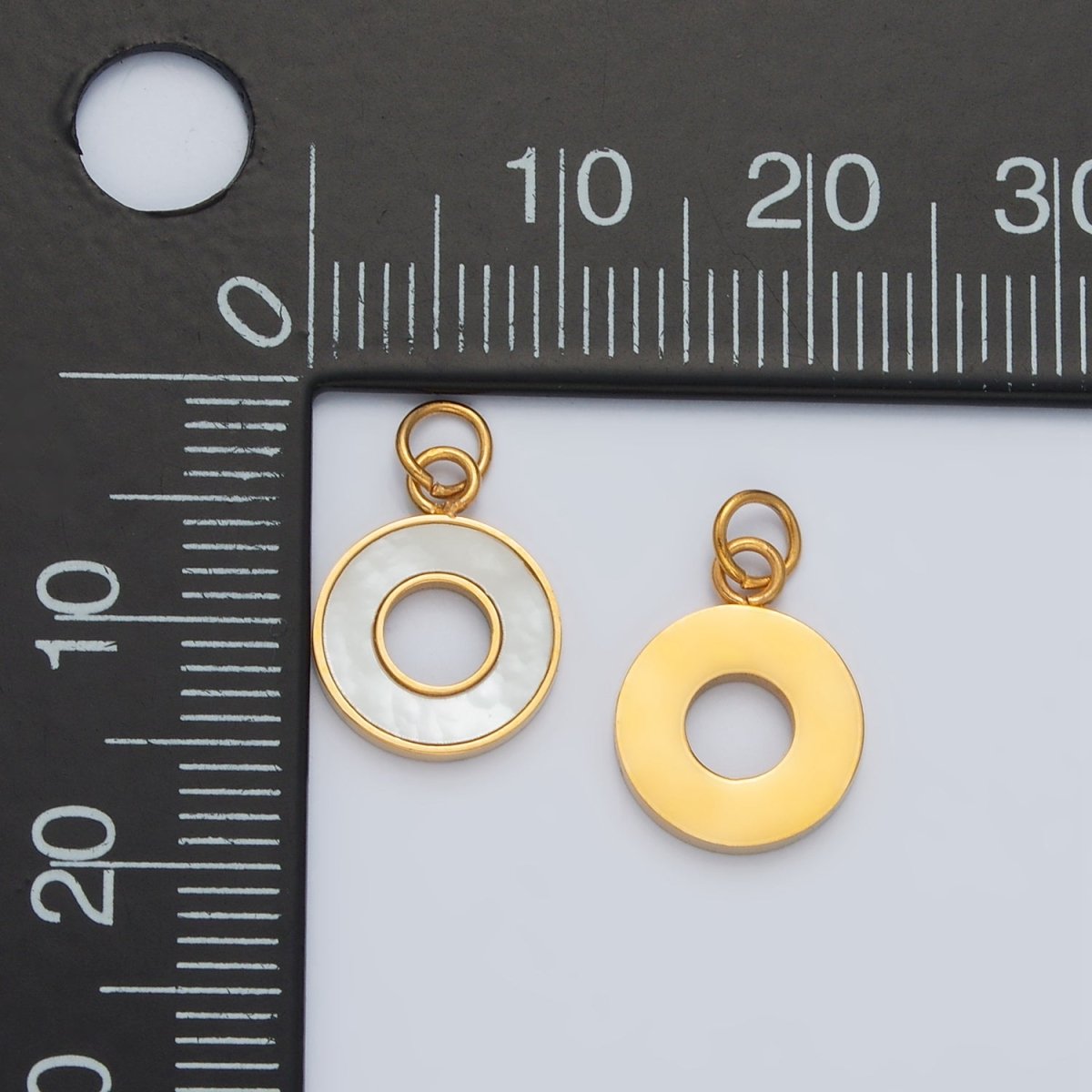 Stainless Steel Open Round Shell Pearl Charm | P1039