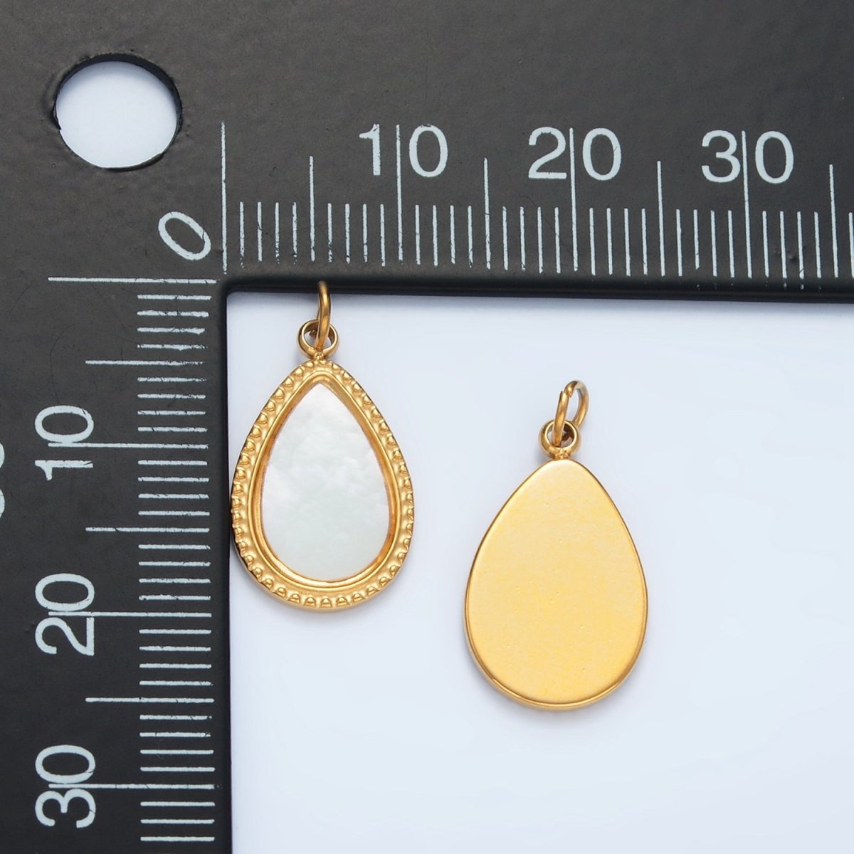 Stainless Steel Shell Pearl Teardrop Edged Bezel Charm | P697