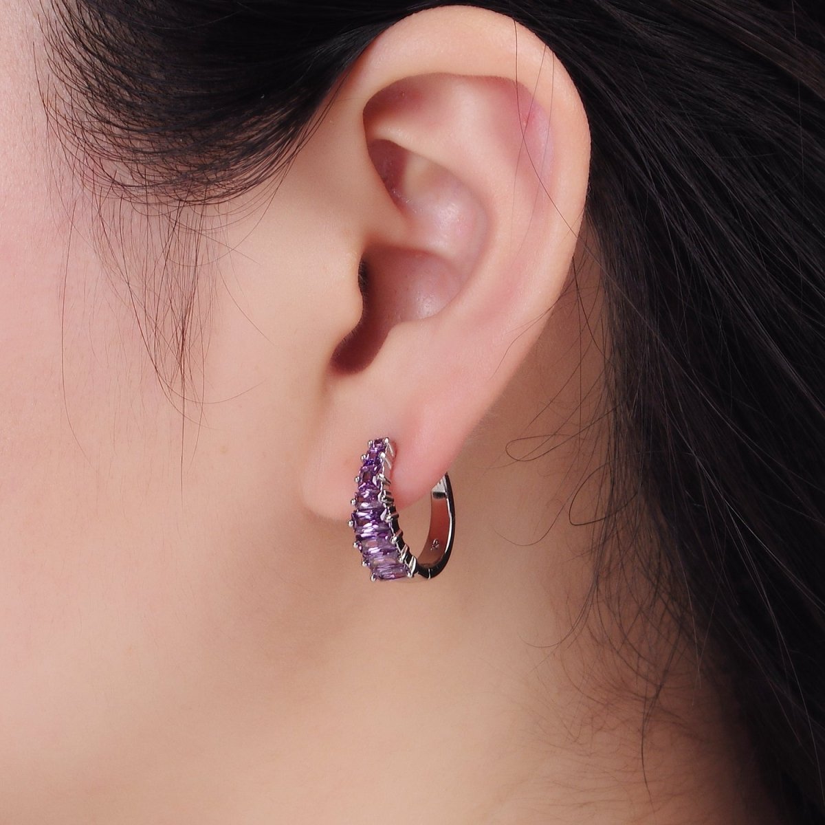 White Gold Filled Purple Baguette Lined 20mm Huggie Earrings | Q254